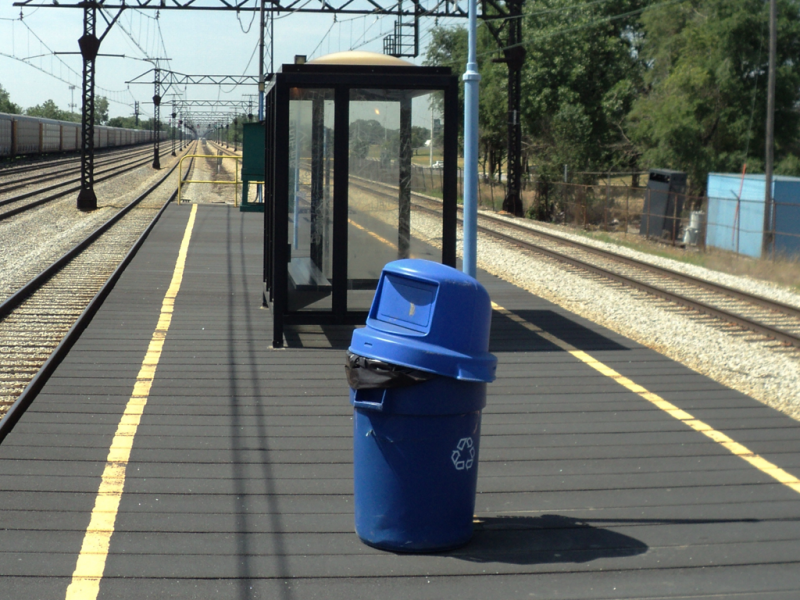 Stations Parking Metra